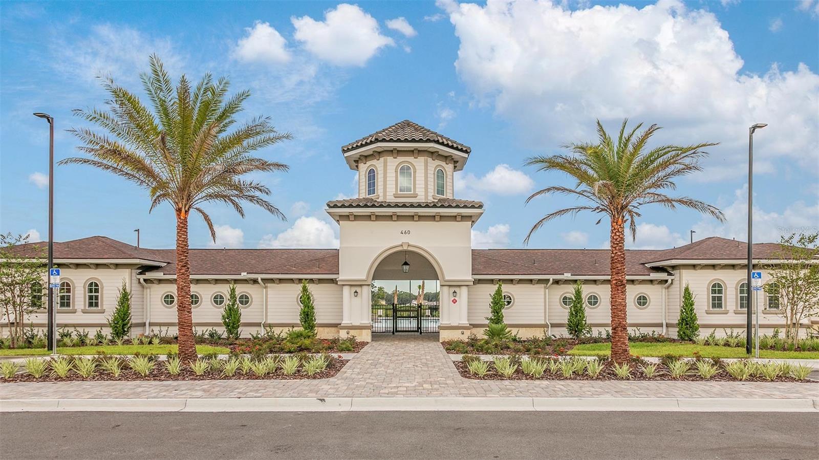 ENTRADA - Residential