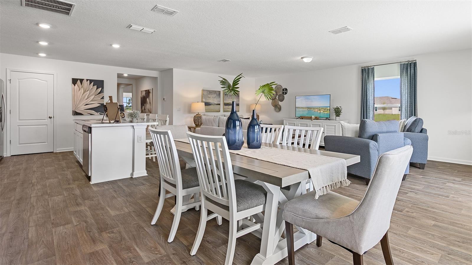 ENTRADA - Residential