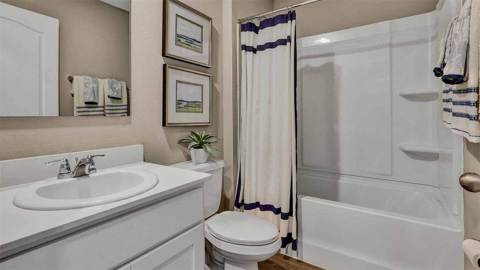 ENTRADA - Residential