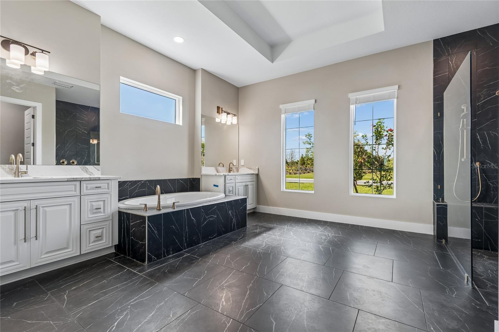 CASSATA LAKES - Residential