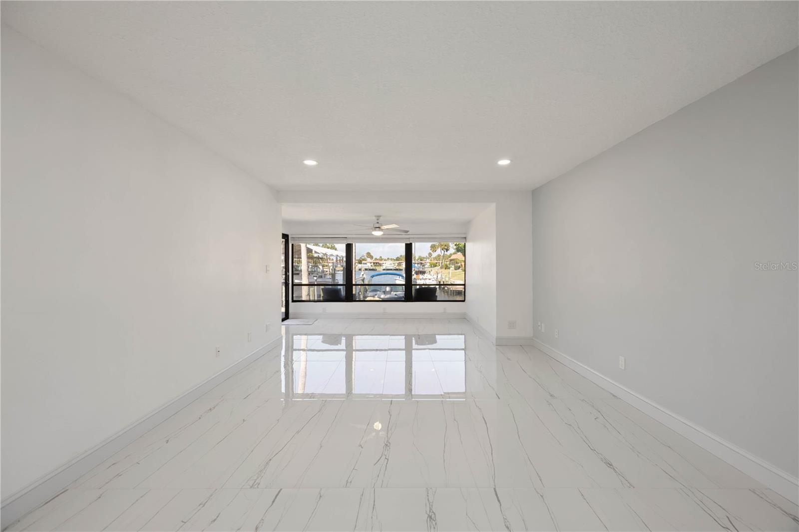 PALMA SOLA HARBOUR SEC 1 - Residential