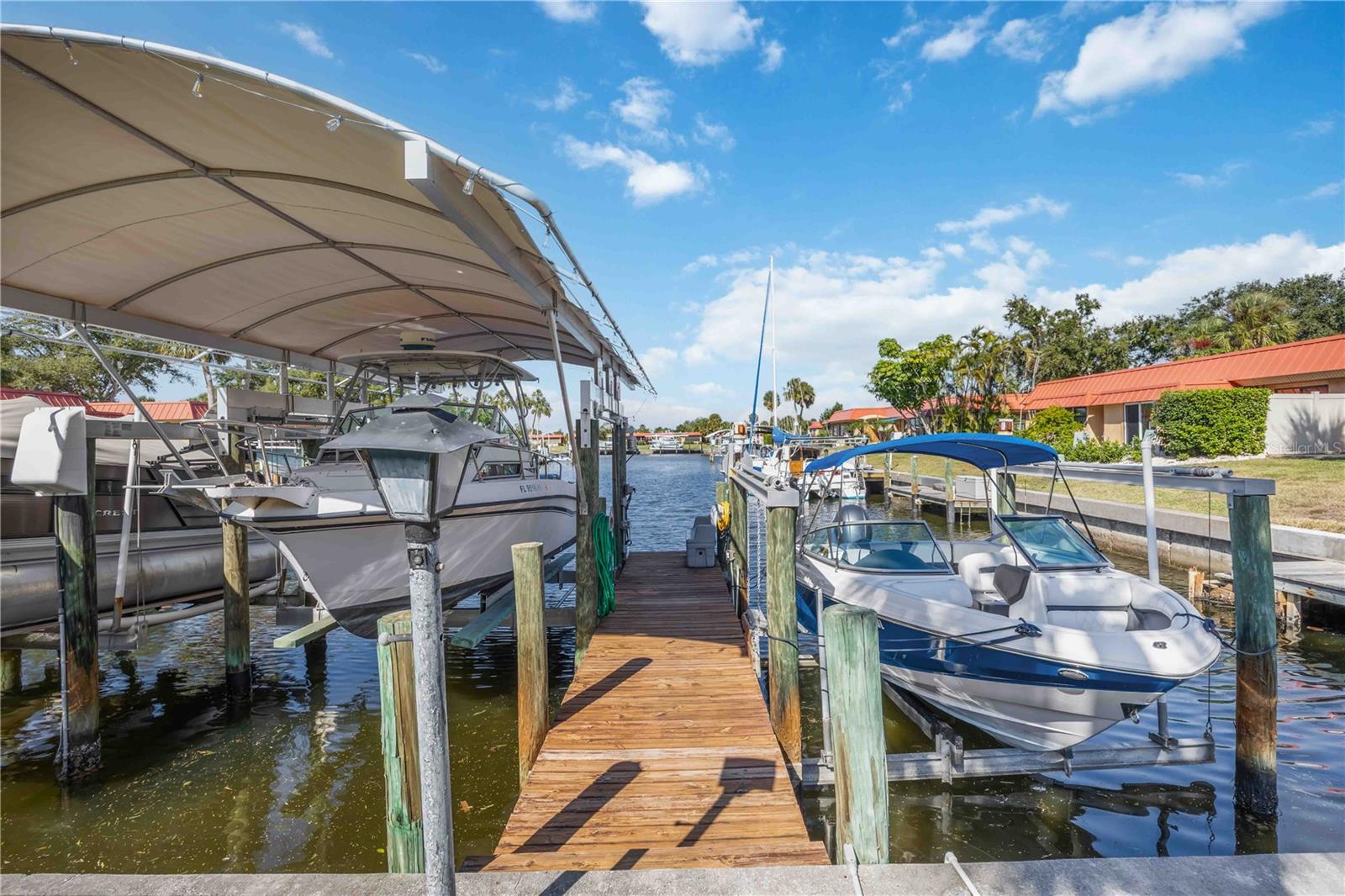 PALMA SOLA HARBOUR SEC 1 - Residential