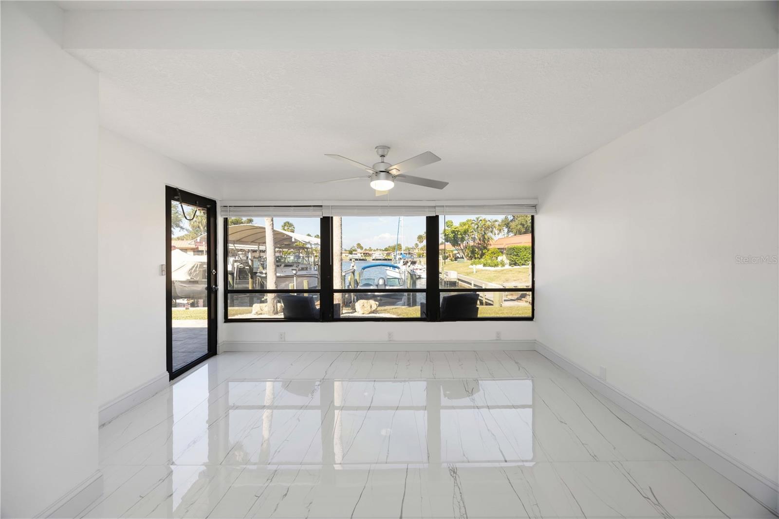 PALMA SOLA HARBOUR SEC 1 - Residential