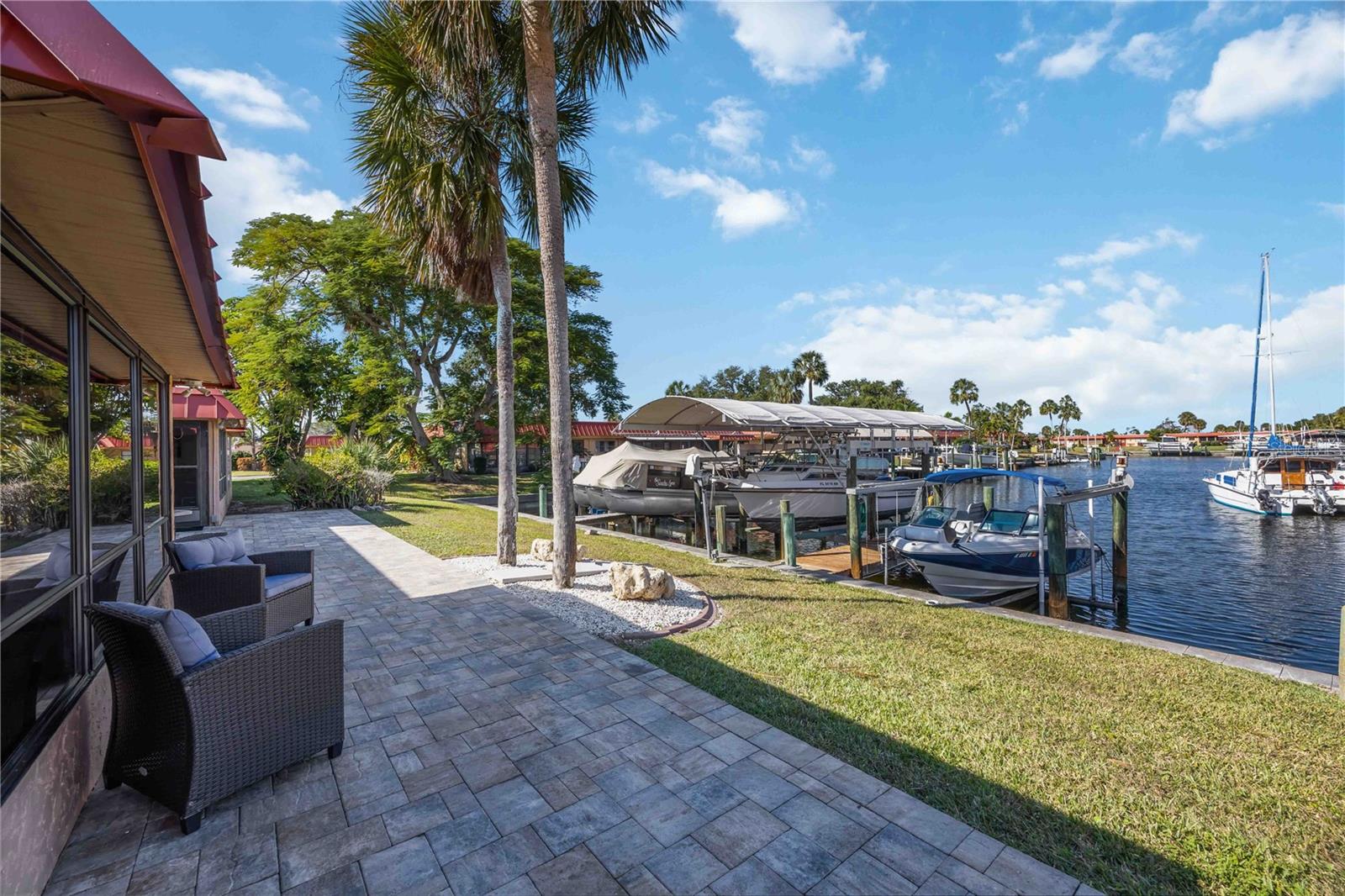 PALMA SOLA HARBOUR SEC 1 - Residential