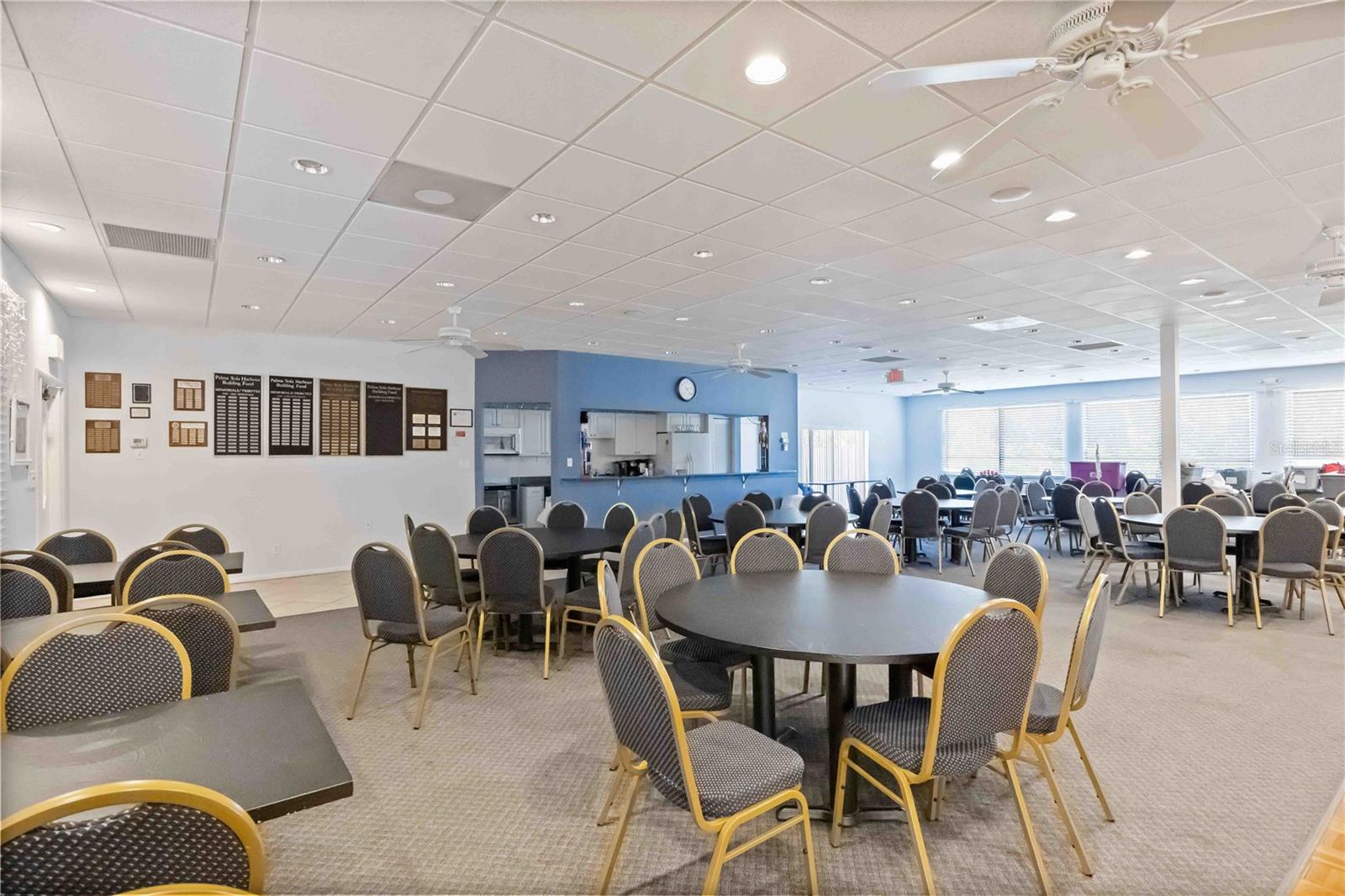 PALMA SOLA HARBOUR SEC 1 - Residential