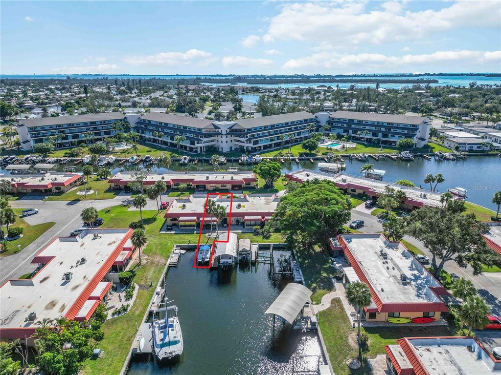 Photo of 9608 Valencia Cove, Bradenton, FL 34210 (MLS # A4672787)