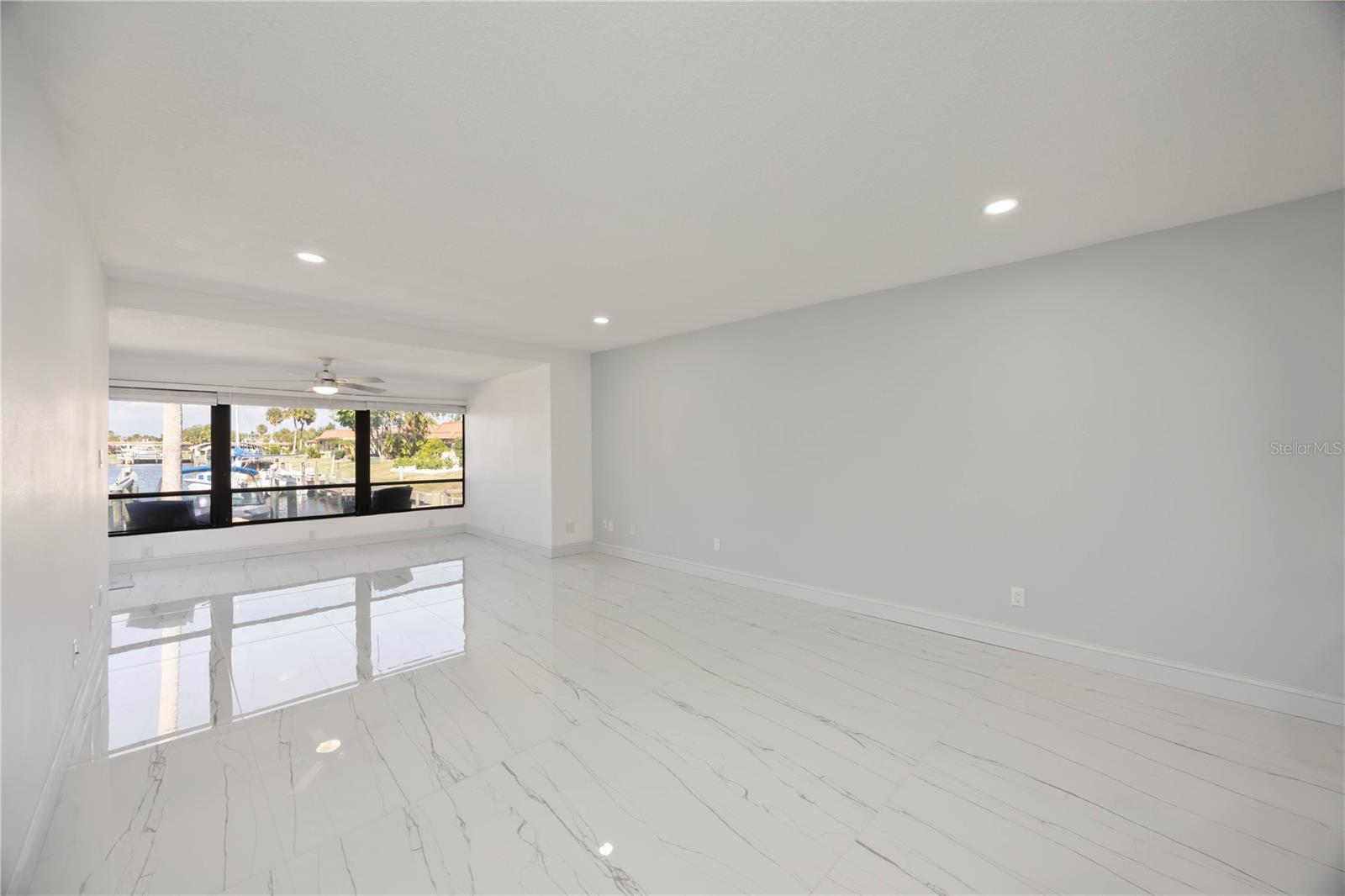 PALMA SOLA HARBOUR SEC 1 - Residential