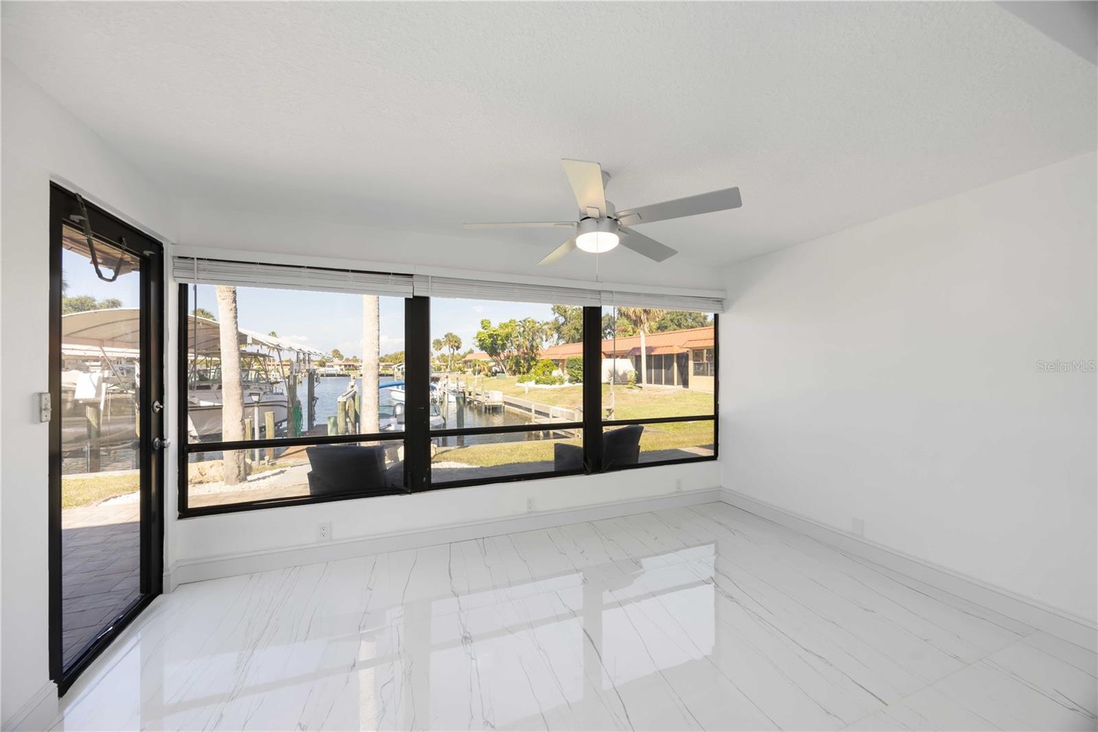 PALMA SOLA HARBOUR SEC 1 - Residential