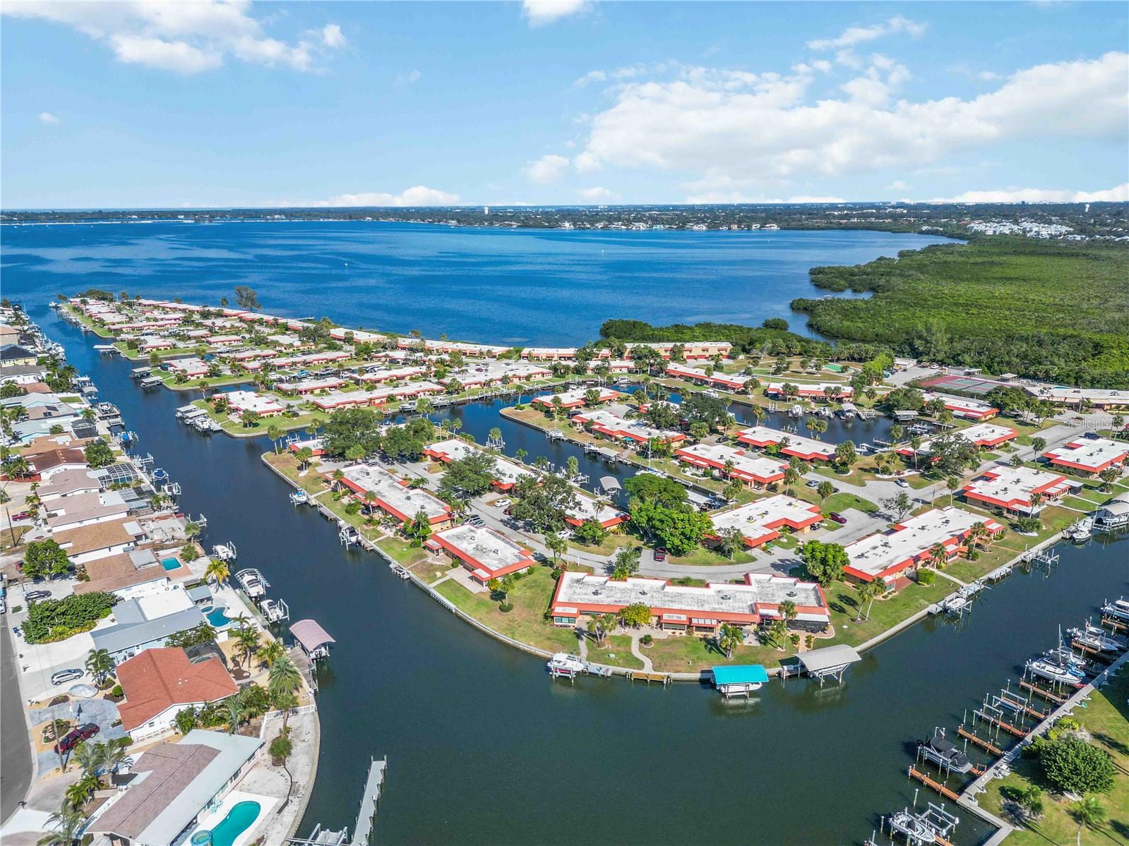 PALMA SOLA HARBOUR SEC 1 - Residential