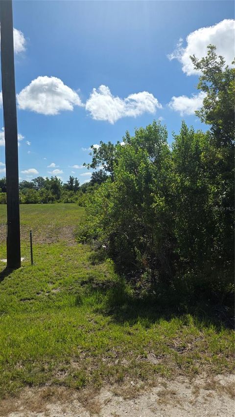 2094 MIDDLE TERRACE PUNTA GORDA FL 33983