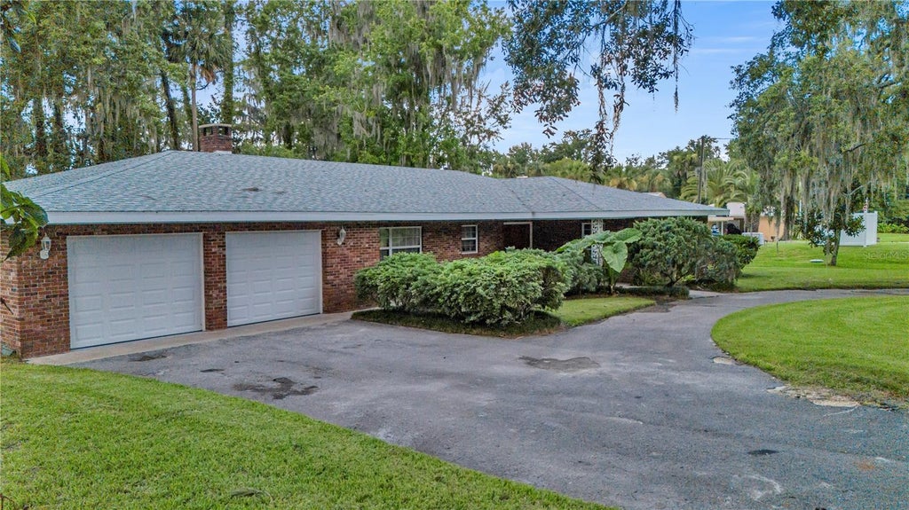 Photo of 1940 Alice Drive, Astor, FL 32102 (MLS # R4911605)