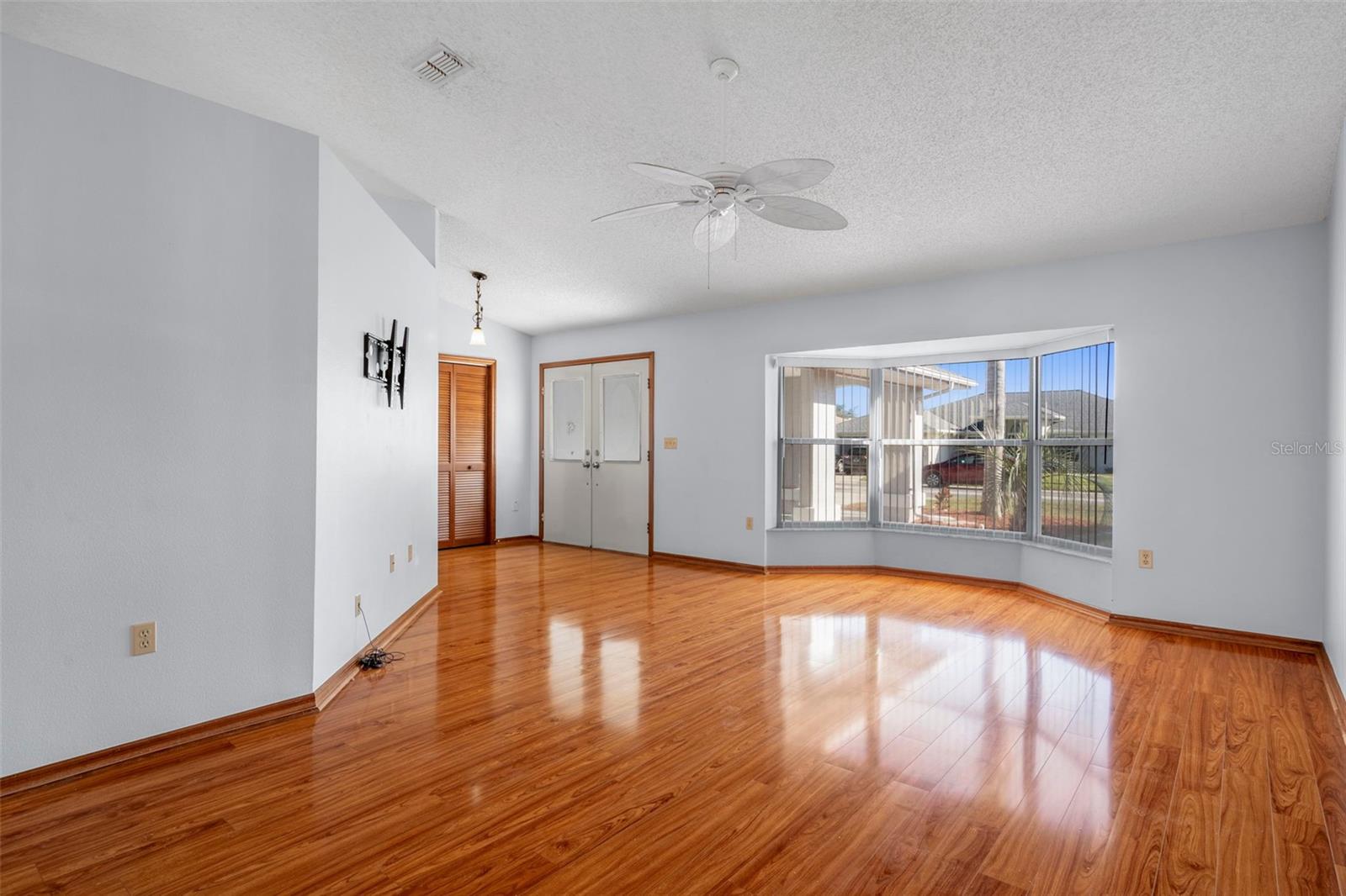 SEVEN HILLS - Residential