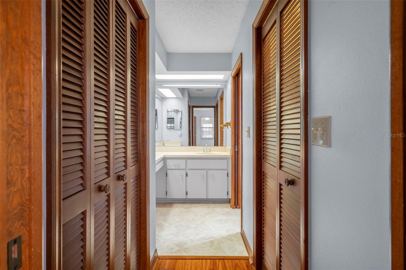 SEVEN HILLS - Residential