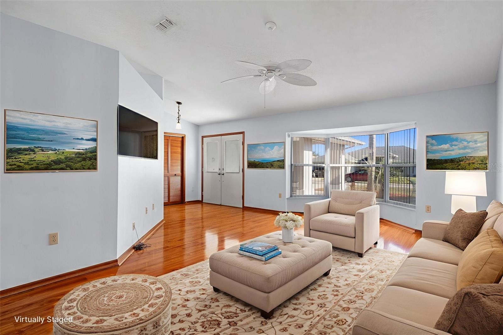 SEVEN HILLS - Residential