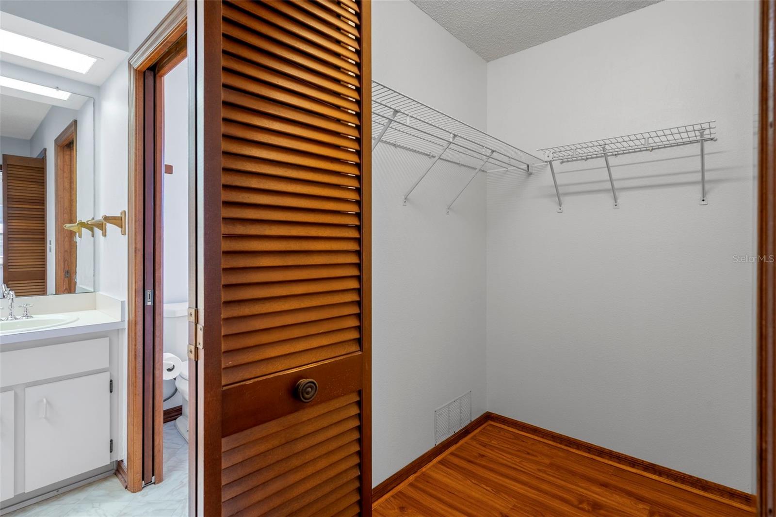 SEVEN HILLS - Residential