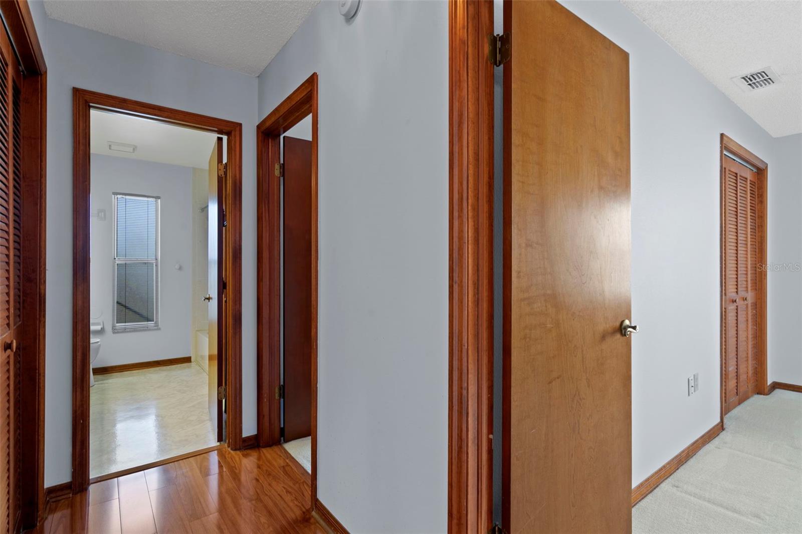 SEVEN HILLS - Residential