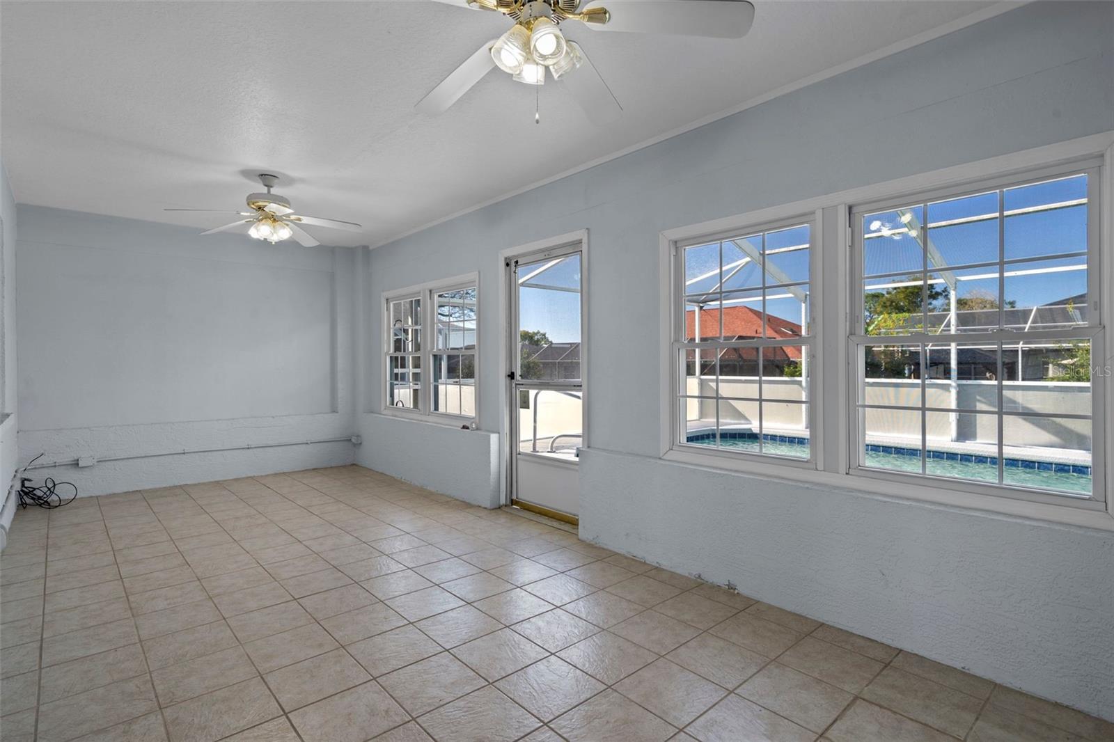 SEVEN HILLS - Residential