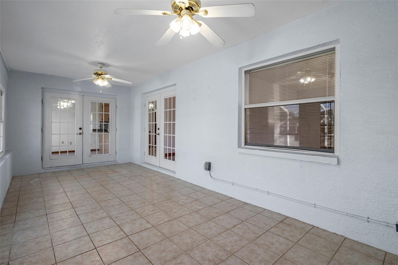 SEVEN HILLS - Residential