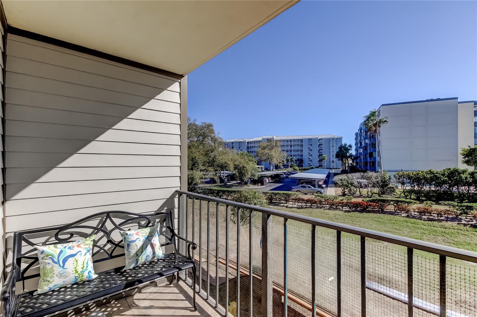 650 ISLAND WAY CONDO - Residential
