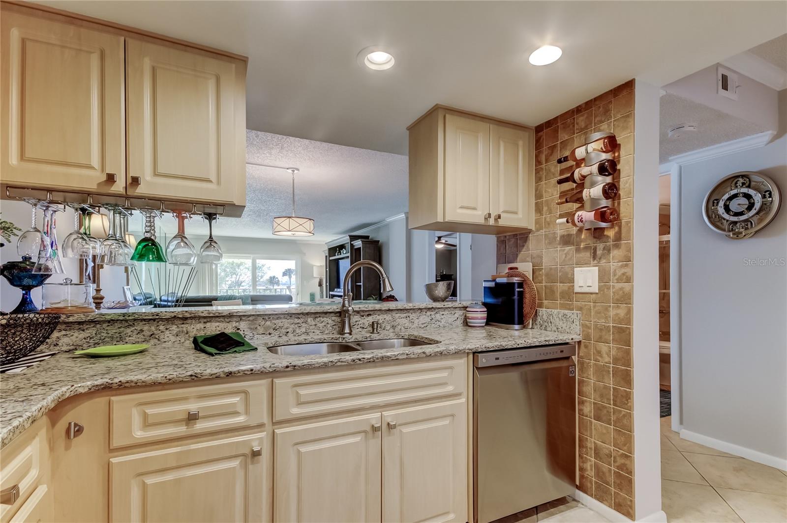 650 ISLAND WAY CONDO - Residential