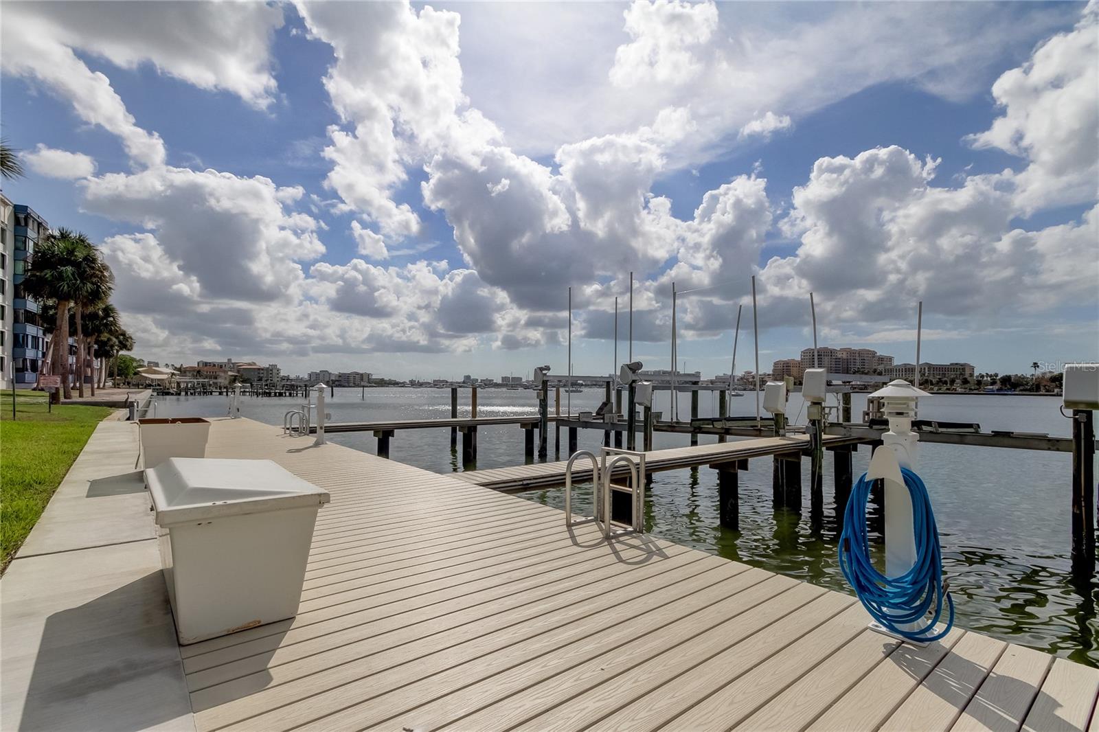 650 ISLAND WAY CONDO - Residential