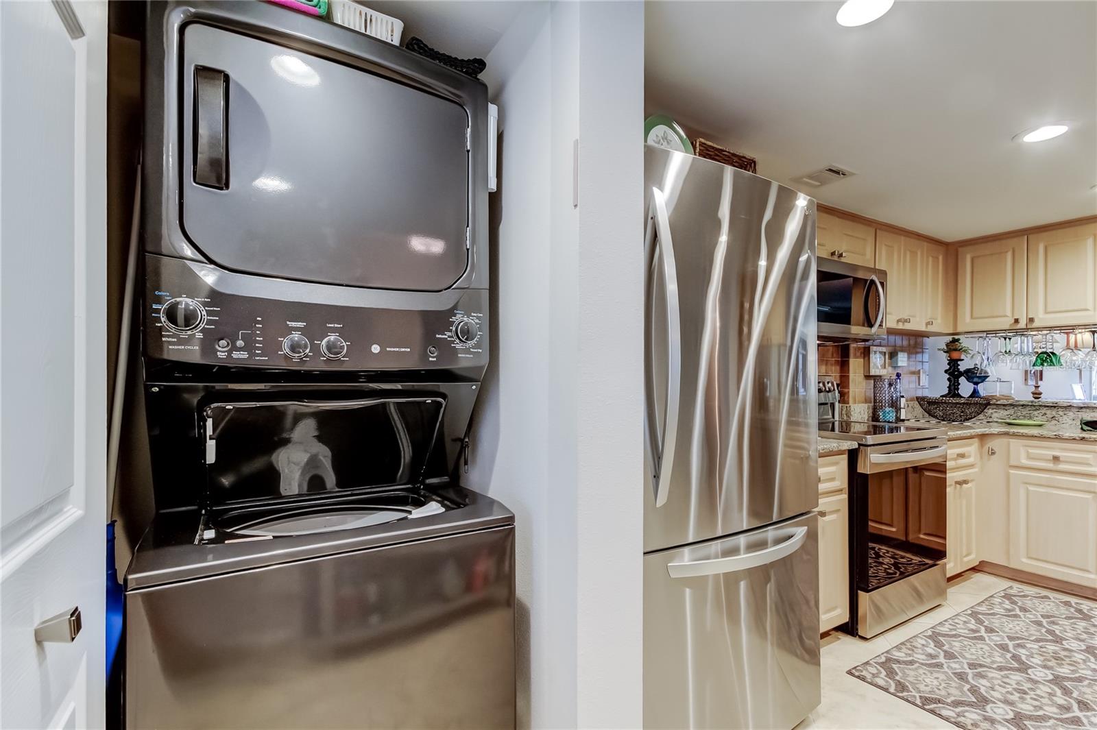 650 ISLAND WAY CONDO - Residential