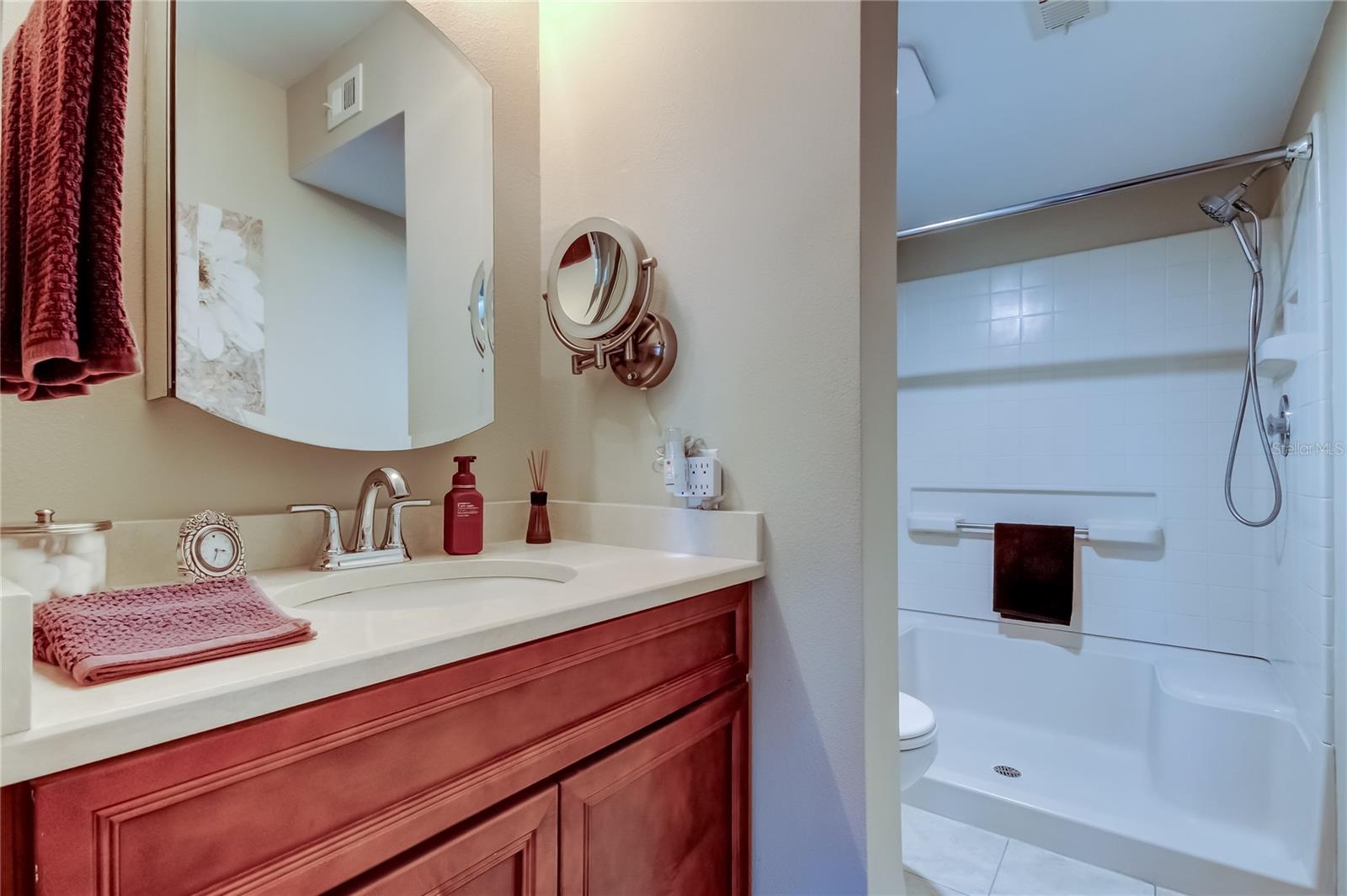 650 ISLAND WAY CONDO - Residential