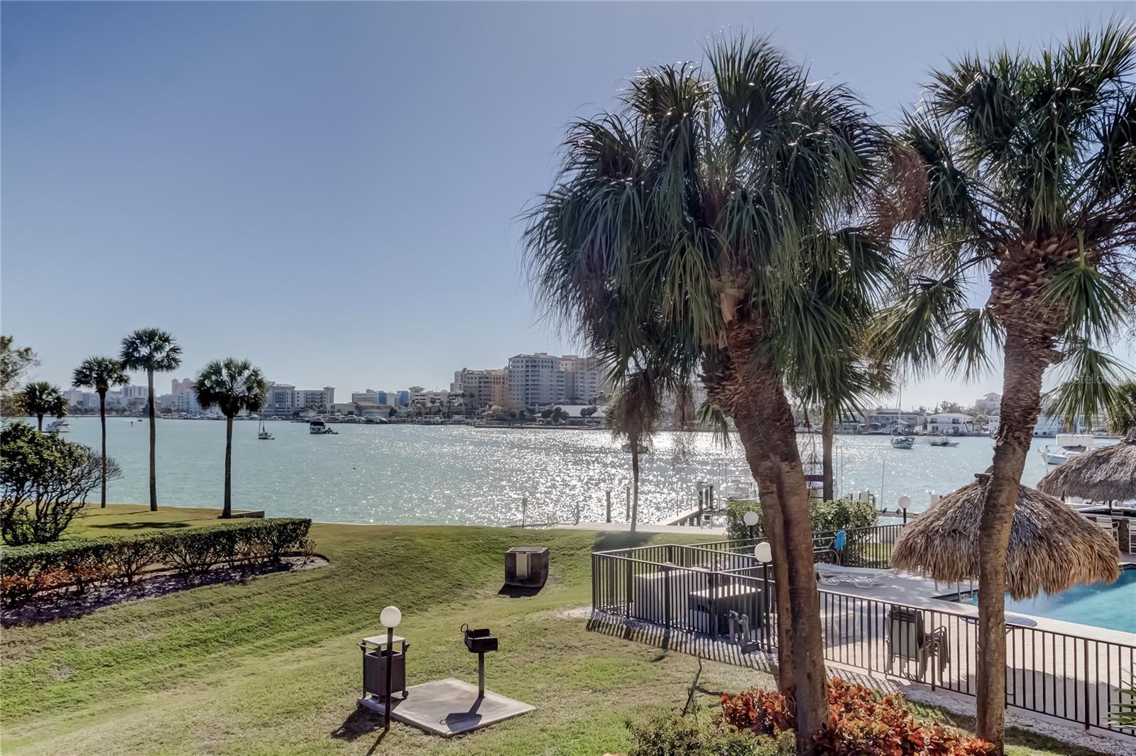 650 ISLAND WAY CONDO - Residential