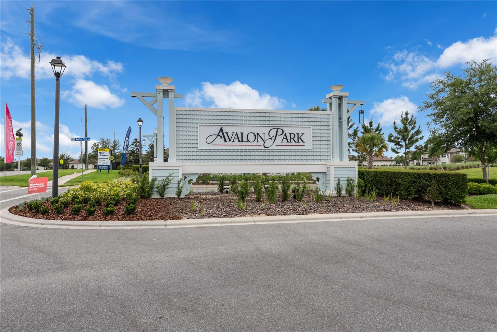 AVALON PARK TAVARES - Residential