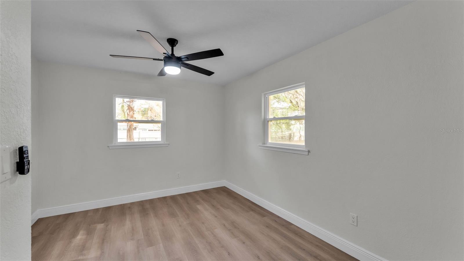 BIG BEN ACRES - Residential