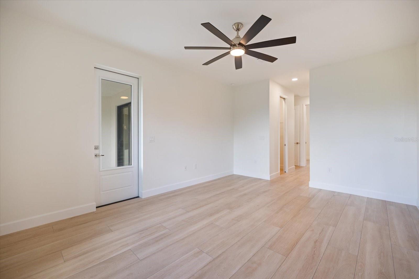 WARM MINERAL SPGS - Residential