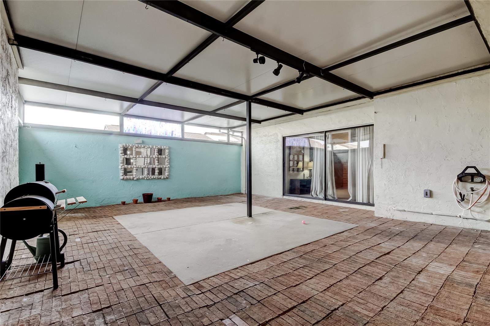 TROUBLE CREEK VILLAS - Residential