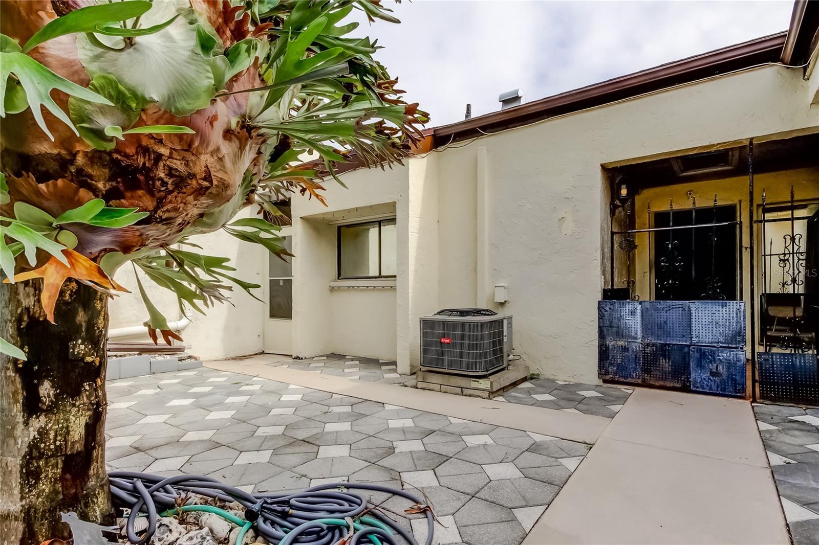 TROUBLE CREEK VILLAS - Residential