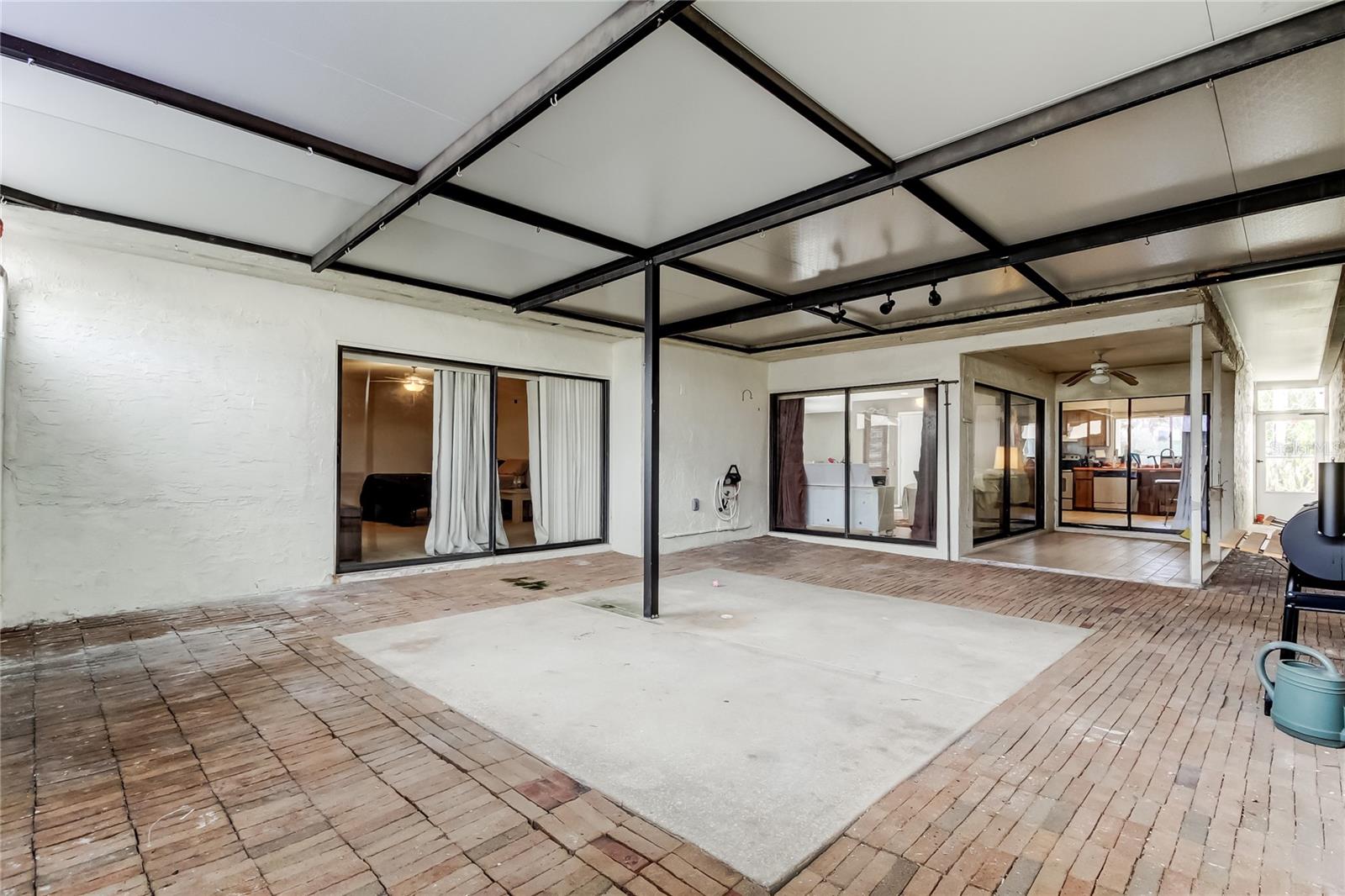 TROUBLE CREEK VILLAS - Residential