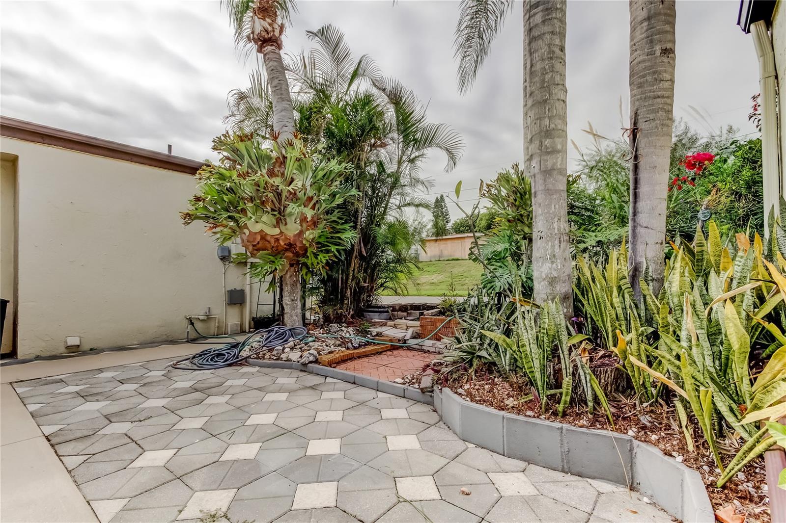 TROUBLE CREEK VILLAS - Residential