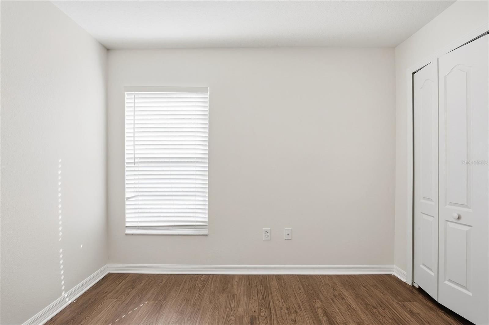 LAKESIDE TR B - Residential