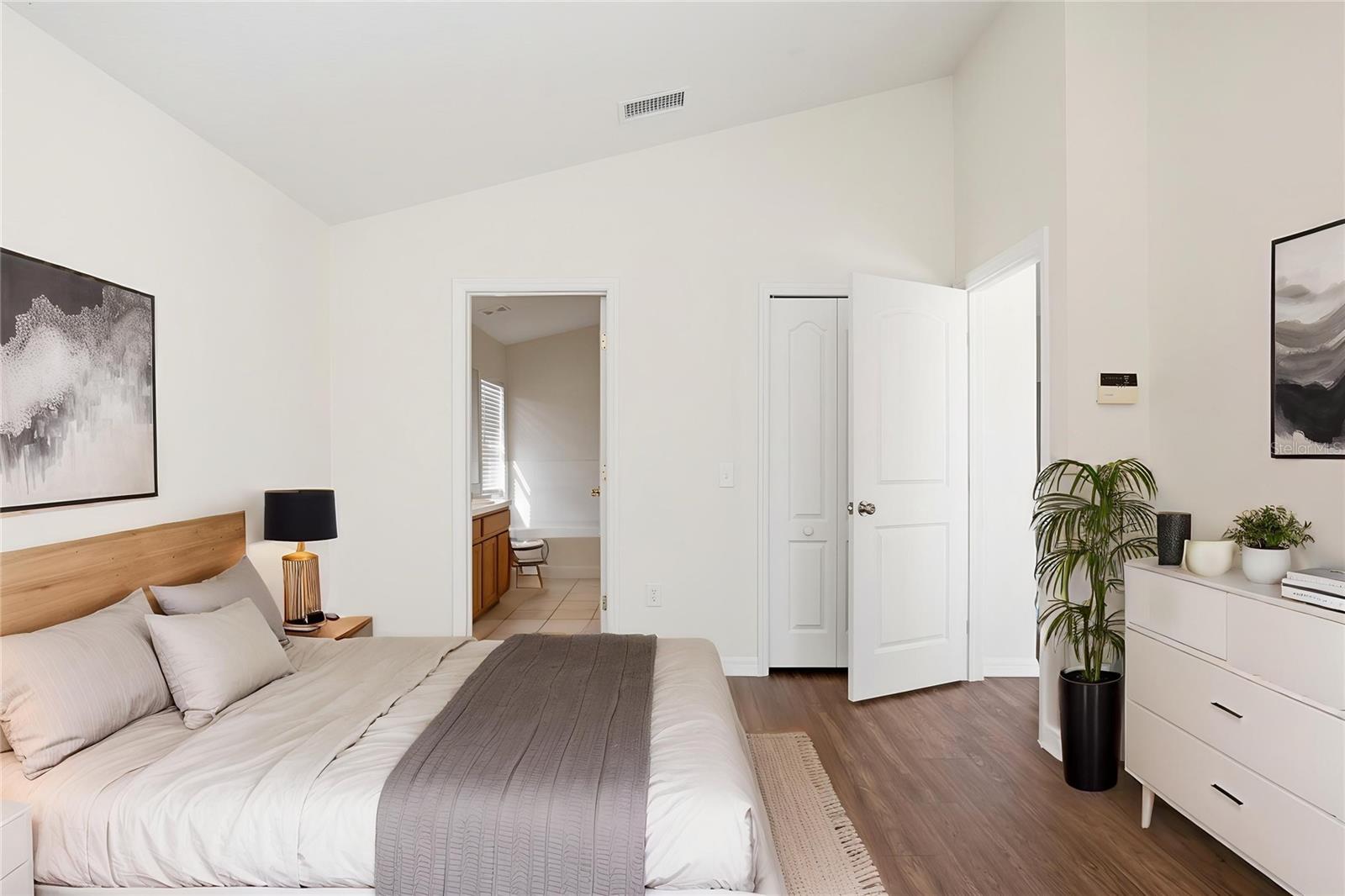 LAKESIDE TR B - Residential