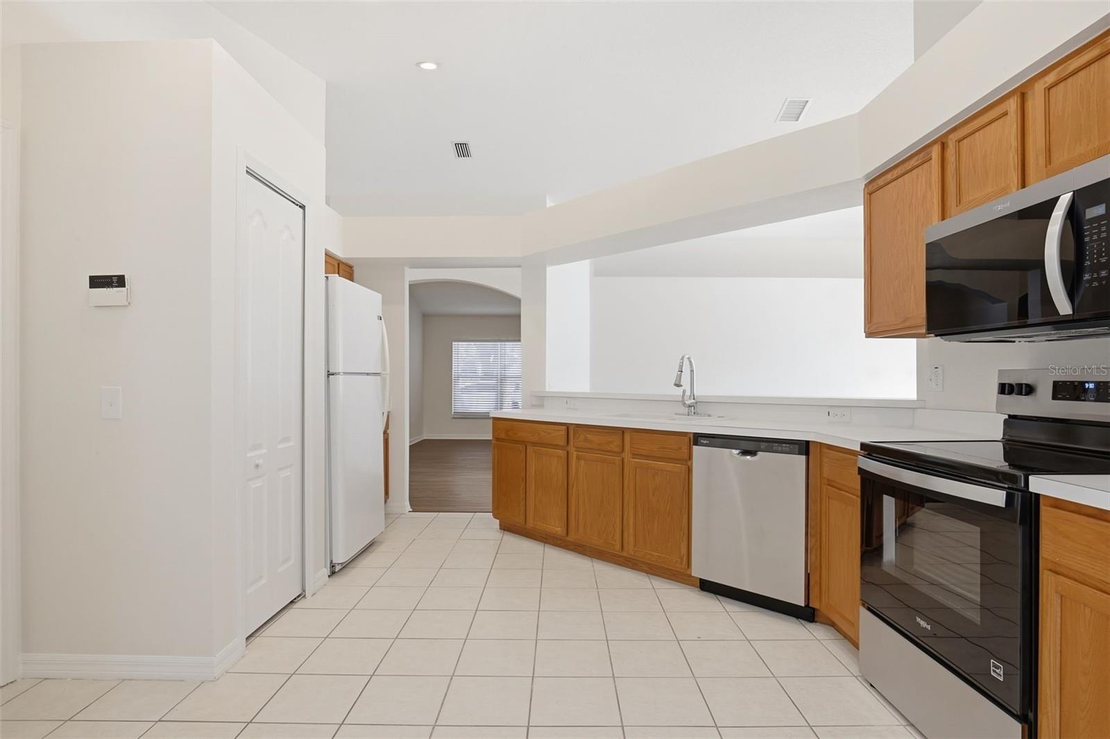 LAKESIDE TR B - Residential