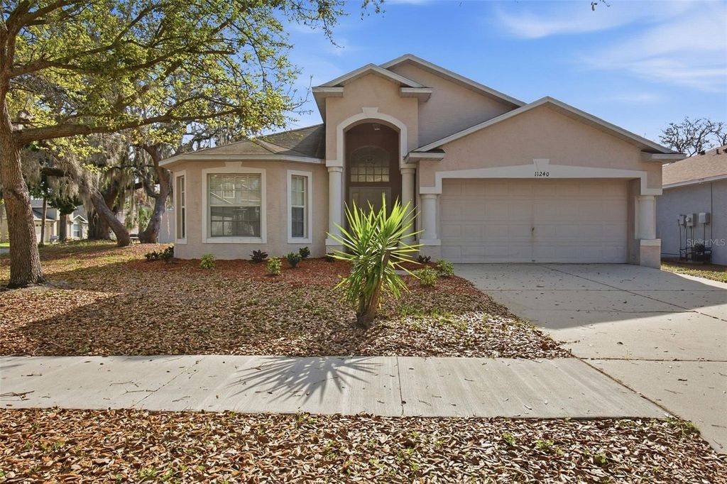 Photo of 11240 Lake Lanier Drive, Riverview, FL 33569 (MLS # O6391992)