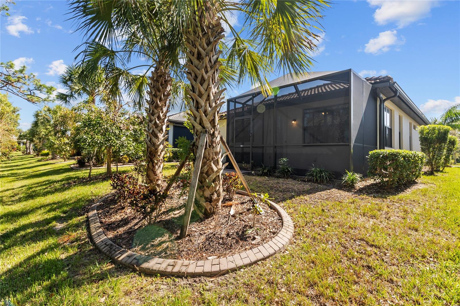 CYPRESS FALLS - Residential Lease