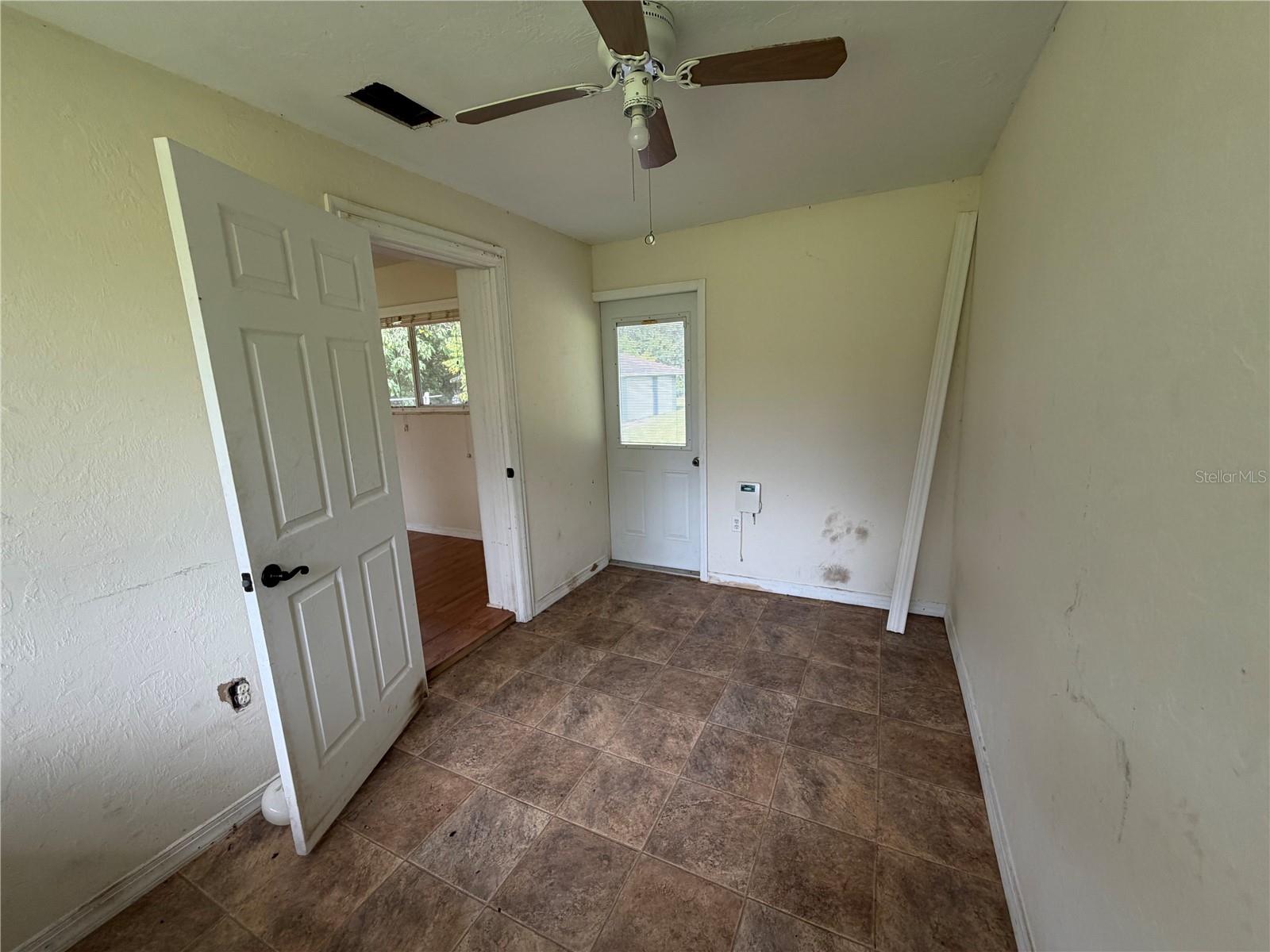 WYOMINA CREST - Residential