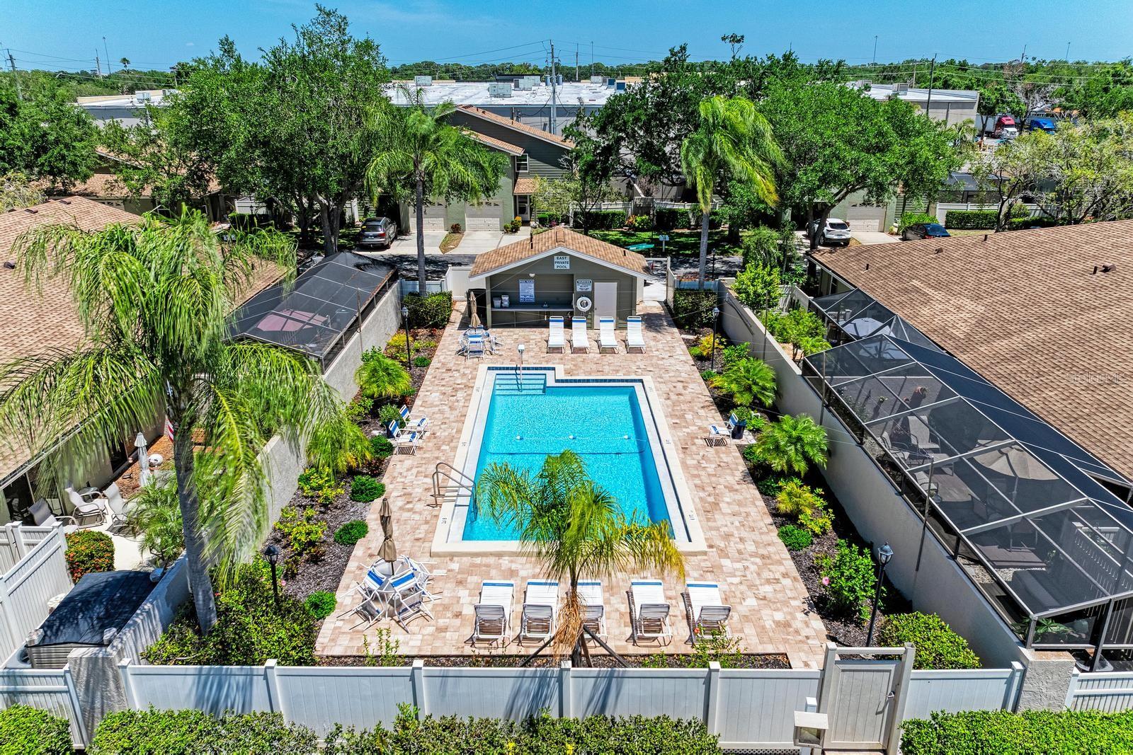 COURTYARD VILLAS - Residential