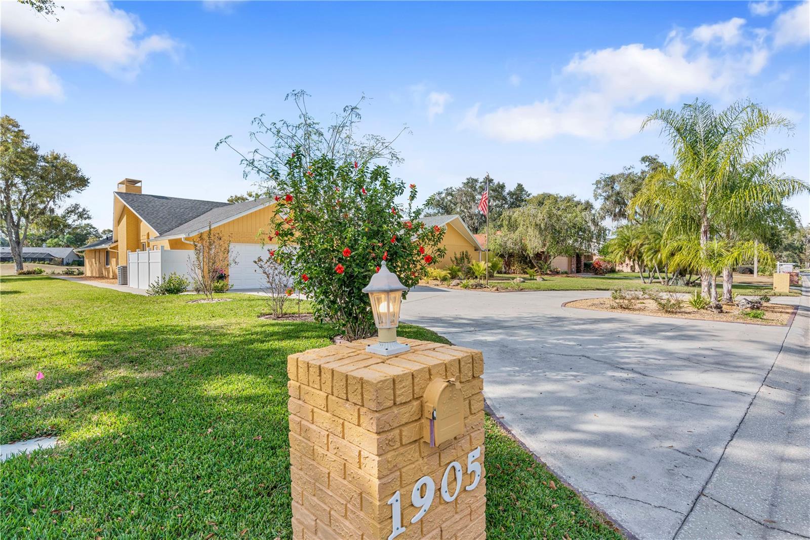 WALDEN LAKE FAIRWAY ESTATES - Residential