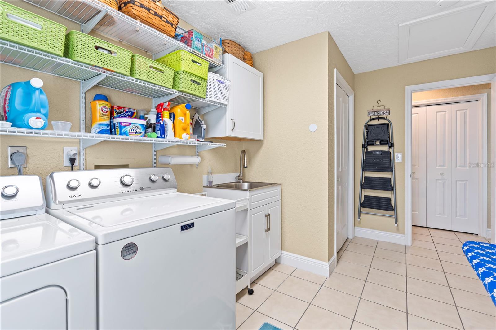 WALDEN LAKE FAIRWAY ESTATES - Residential