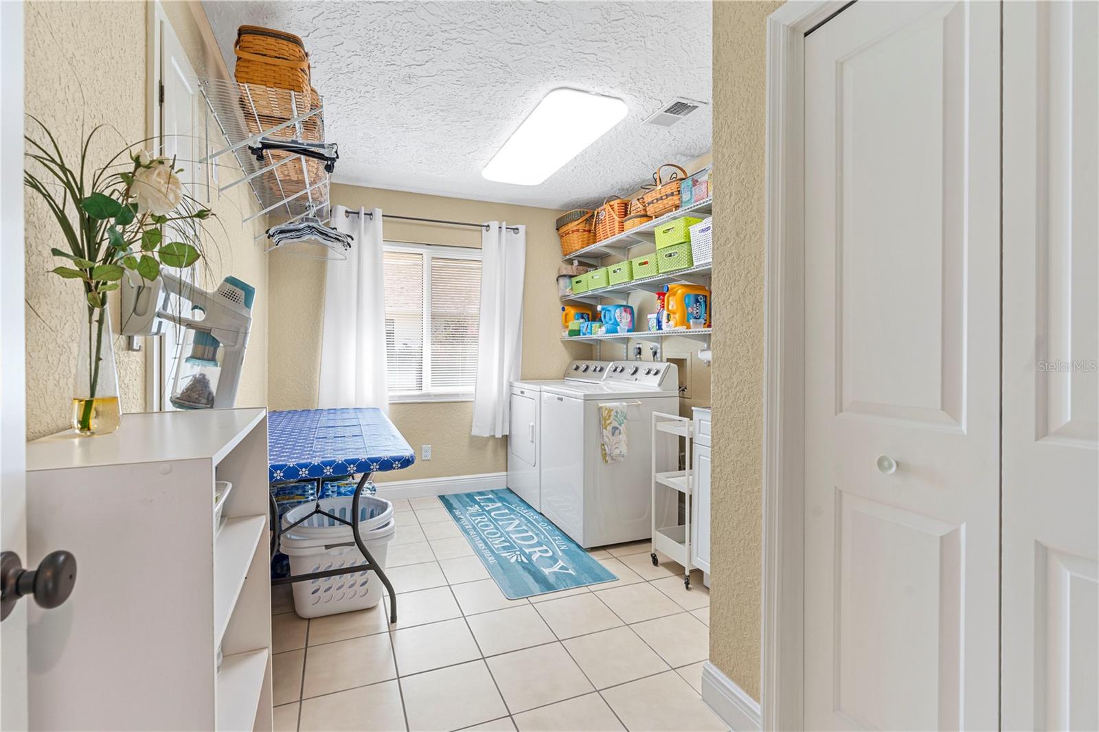 WALDEN LAKE FAIRWAY ESTATES - Residential