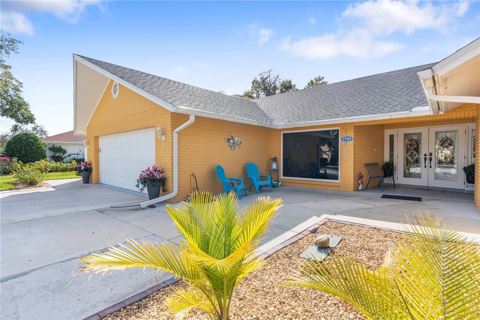 1905 COUNTRY CLUB COURT