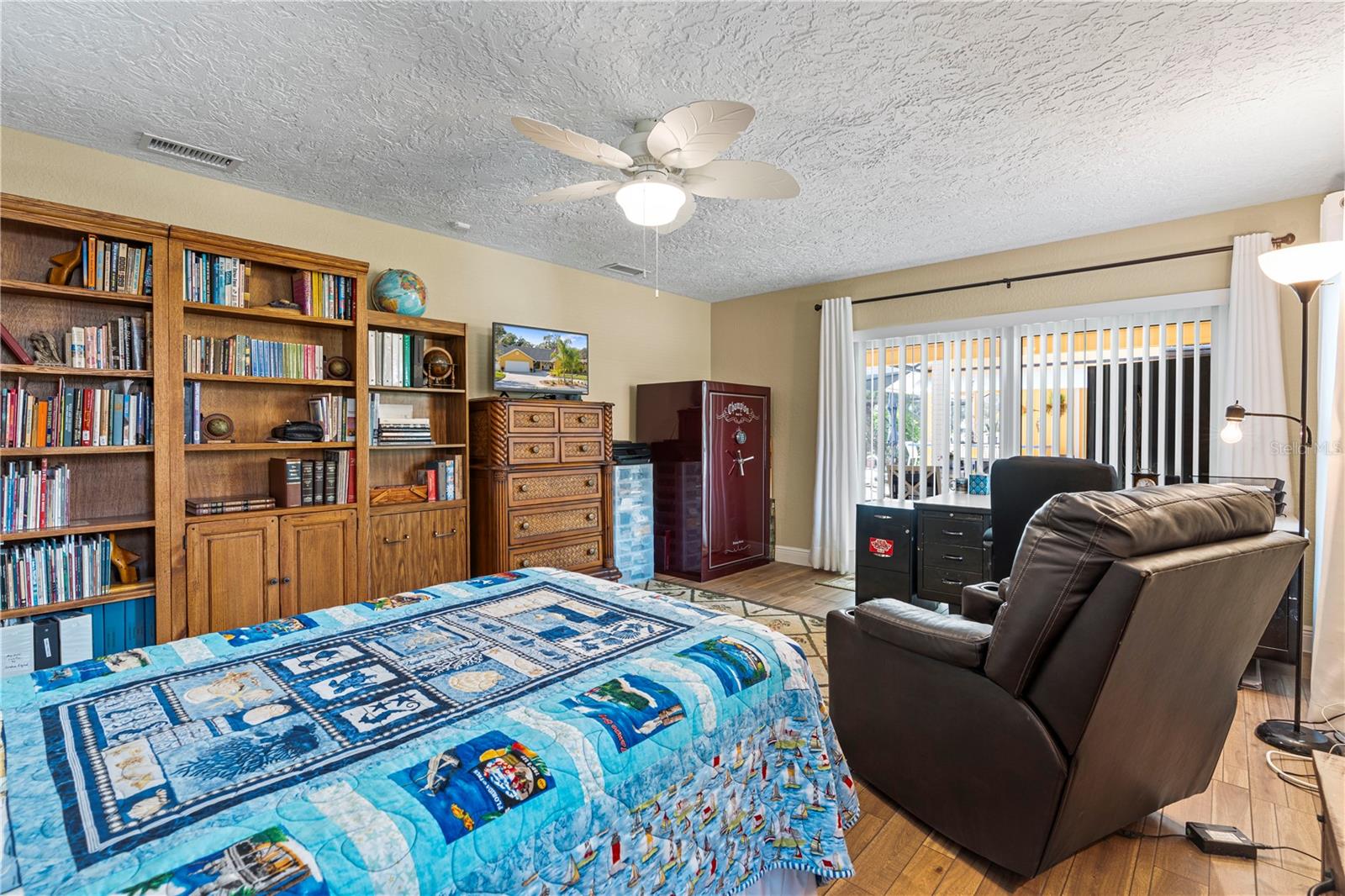 WALDEN LAKE FAIRWAY ESTATES - Residential