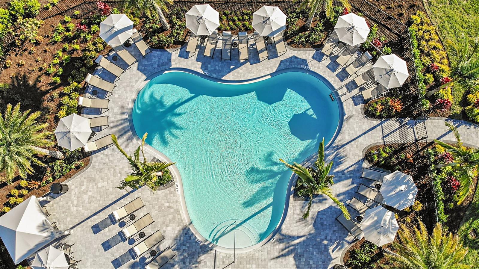 AZARIO ESPLANADE - Residential