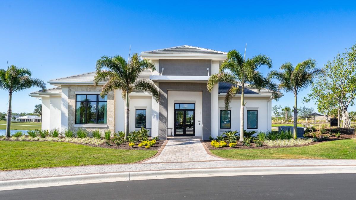 AZARIO ESPLANADE - Residential