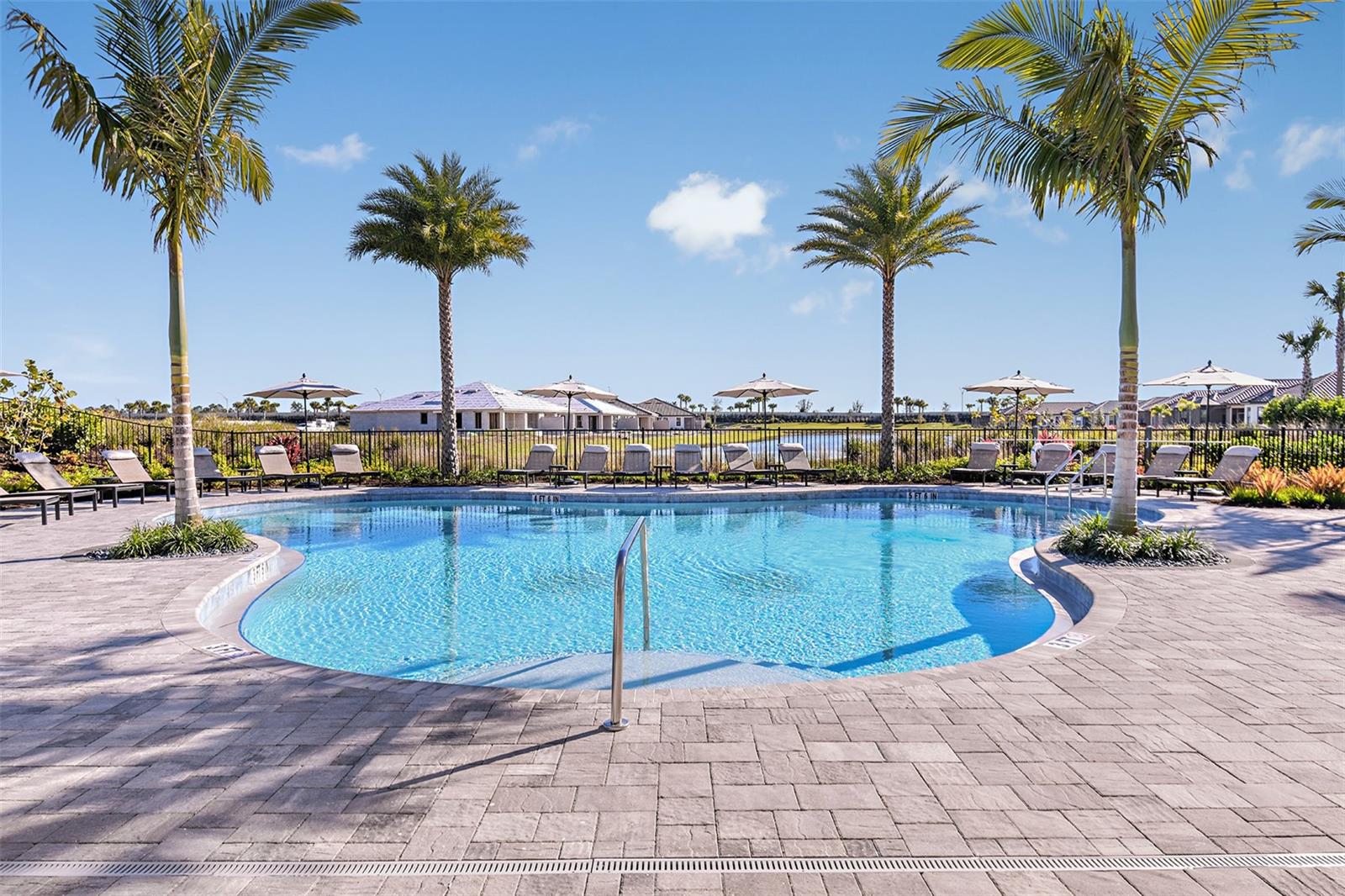 AZARIO ESPLANADE - Residential